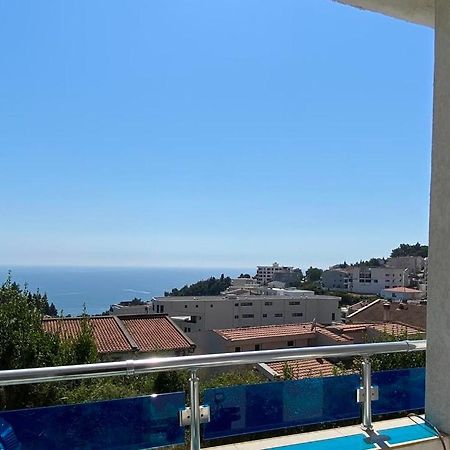 אולסינץ' Apartmani Dini מראה חיצוני תמונה