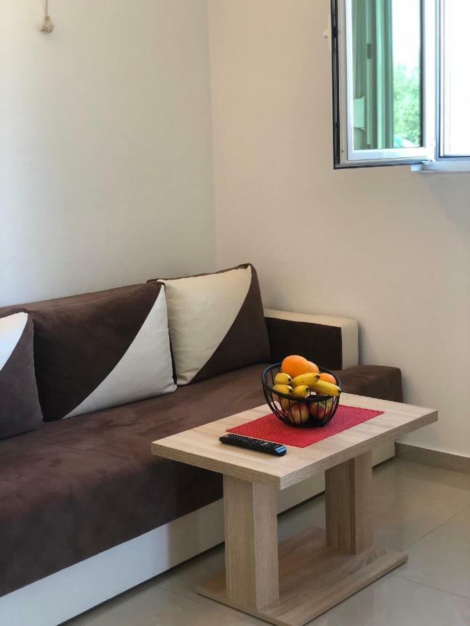 אולסינץ' Apartmani Dini מראה חיצוני תמונה