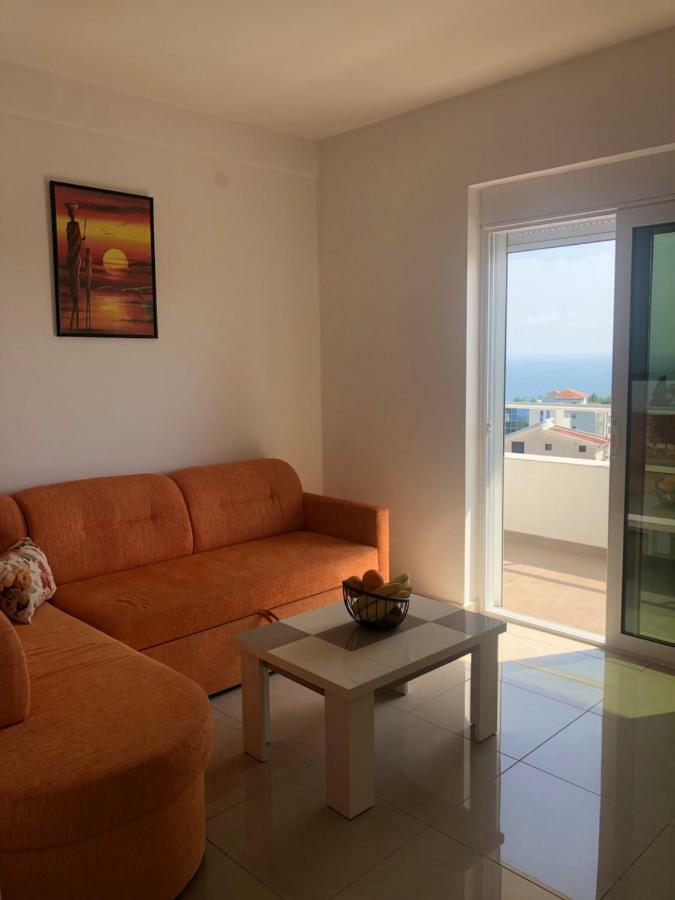 אולסינץ' Apartmani Dini מראה חיצוני תמונה