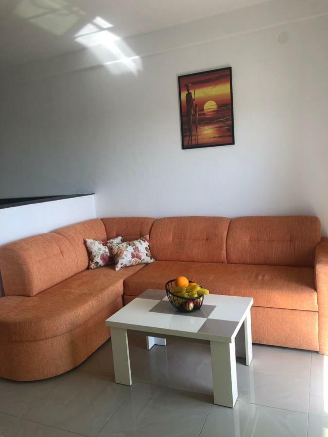 אולסינץ' Apartmani Dini מראה חיצוני תמונה