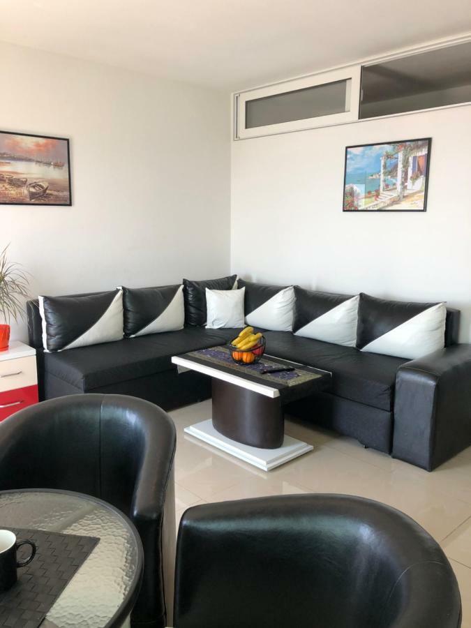 אולסינץ' Apartmani Dini מראה חיצוני תמונה