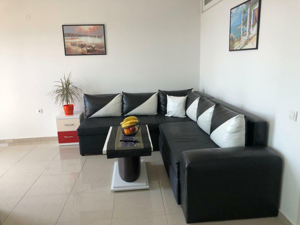 אולסינץ' Apartmani Dini מראה חיצוני תמונה