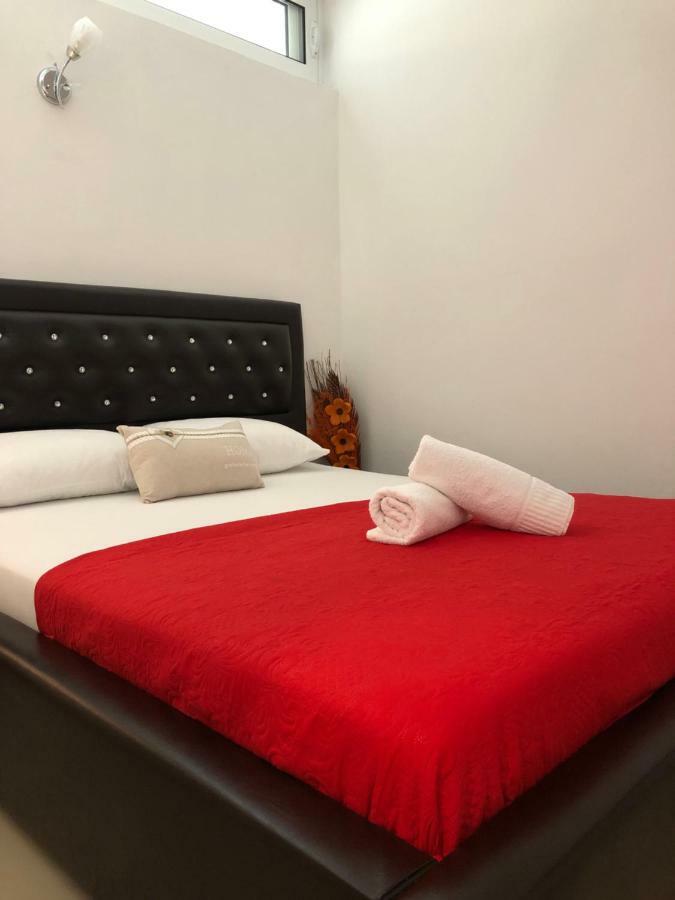 אולסינץ' Apartmani Dini מראה חיצוני תמונה