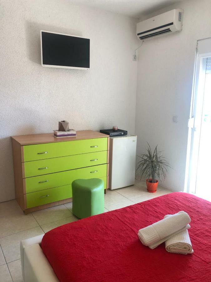 אולסינץ' Apartmani Dini מראה חיצוני תמונה
