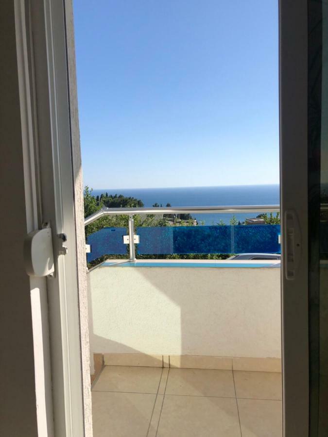 אולסינץ' Apartmani Dini מראה חיצוני תמונה